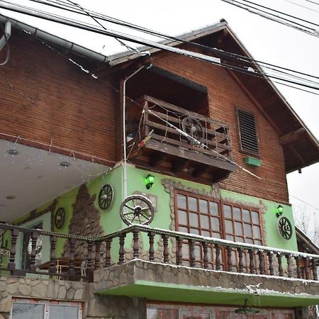 Hotel Casa Parvu à Lunca Mare Extérieur photo